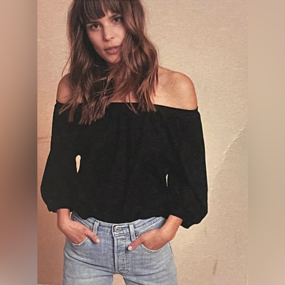 NWT Nation Ltd Cream Off The Shoulder Knit Peasant Top — Size Medium - Picture 2 of 10